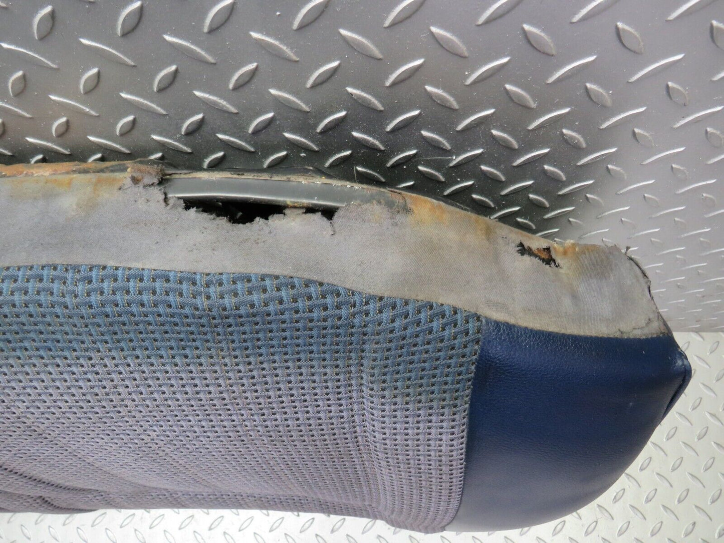 31148 Mercedes-Benz W123 200D Rear Seat Blue 1239200050 1239200016
