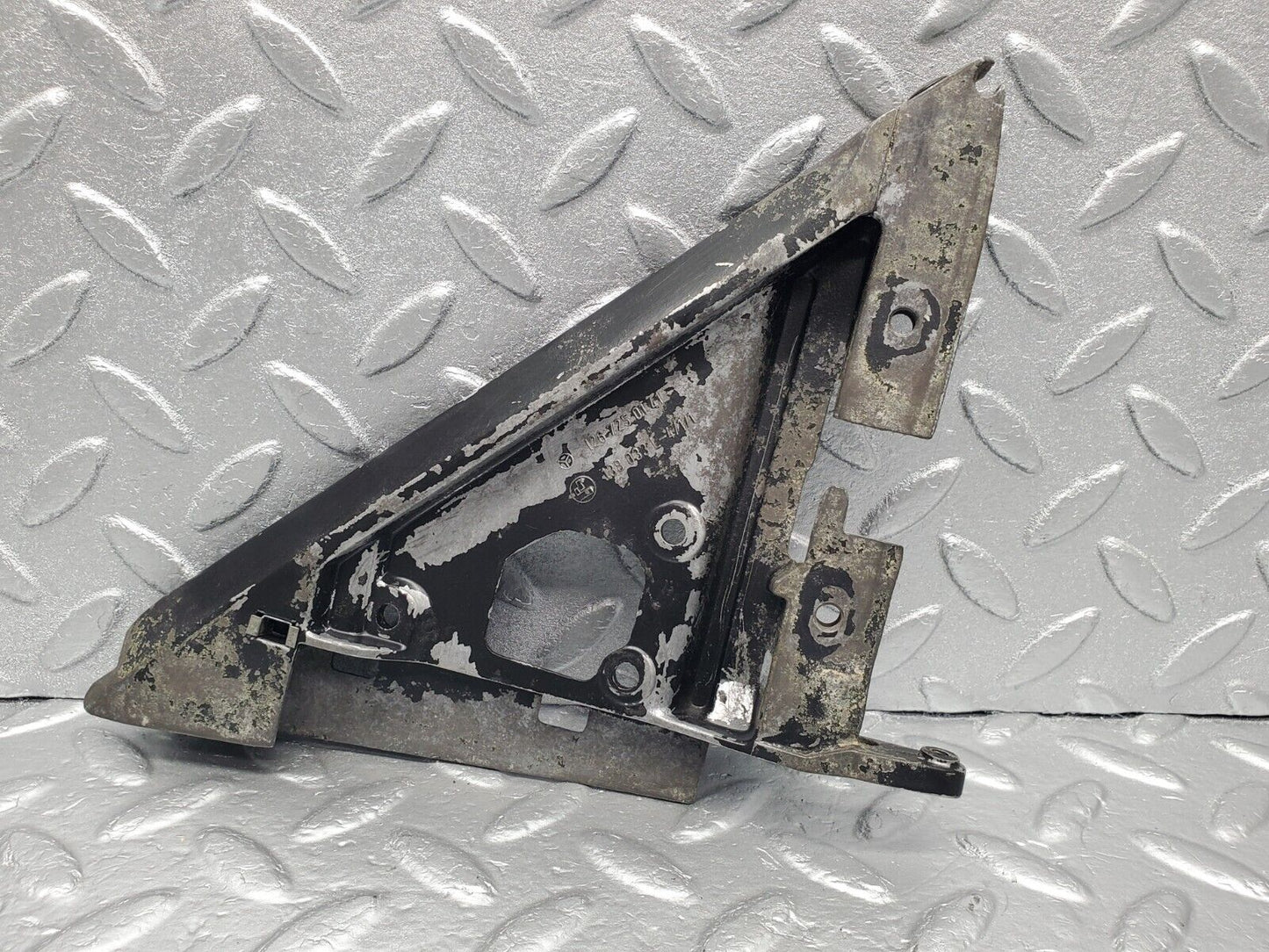 44051868