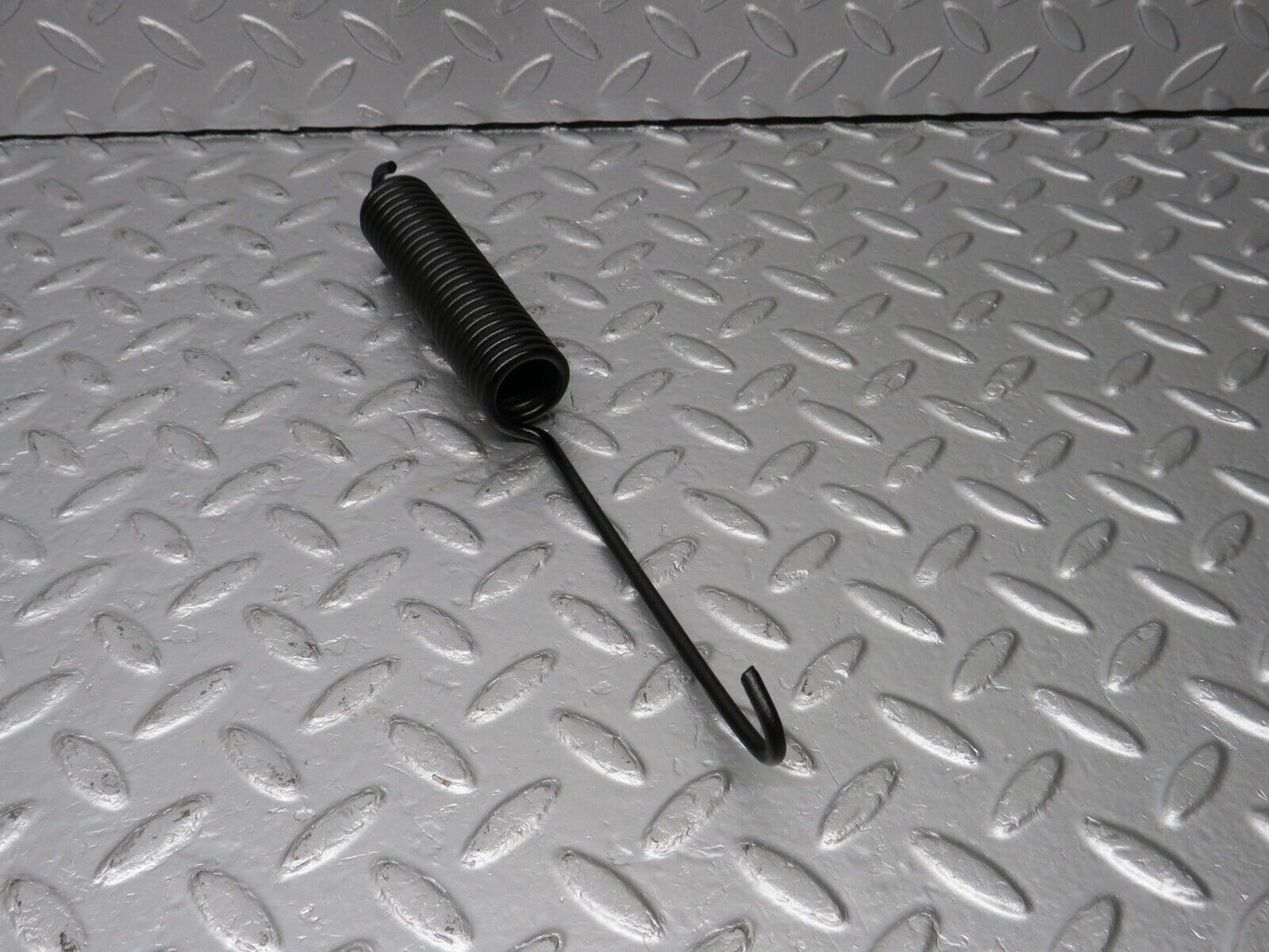 40437 Mercedes-Benz W110 230 Bonnet Hinge Spring