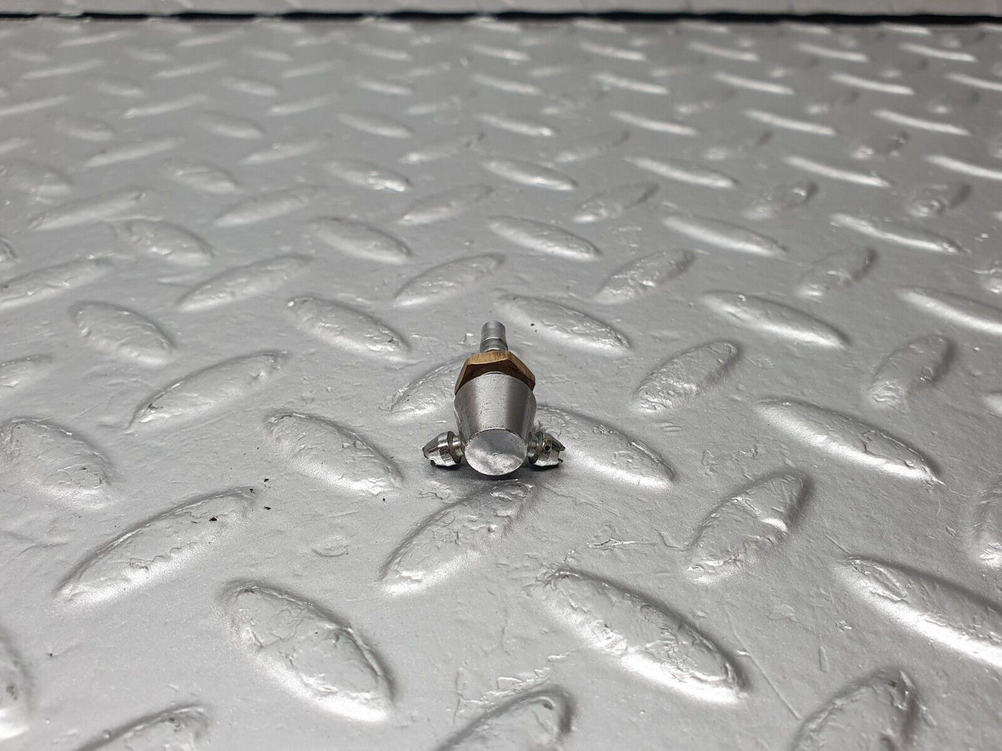 43382 Mercedes-Benz W108 280SE Windscreen Washer Nozzle