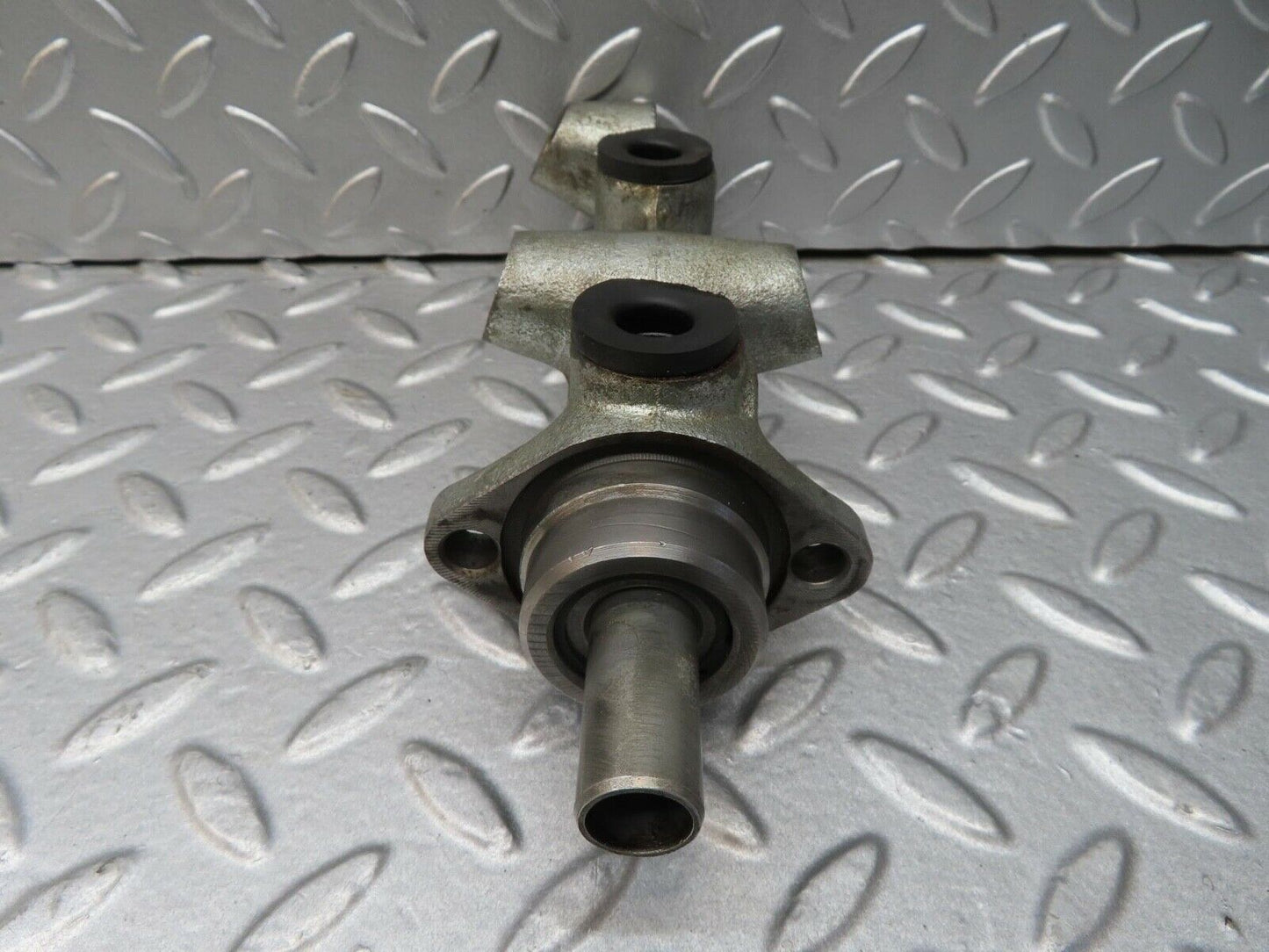 14282 Mercedes-Benz W116 350SE Brake Master Cylinder