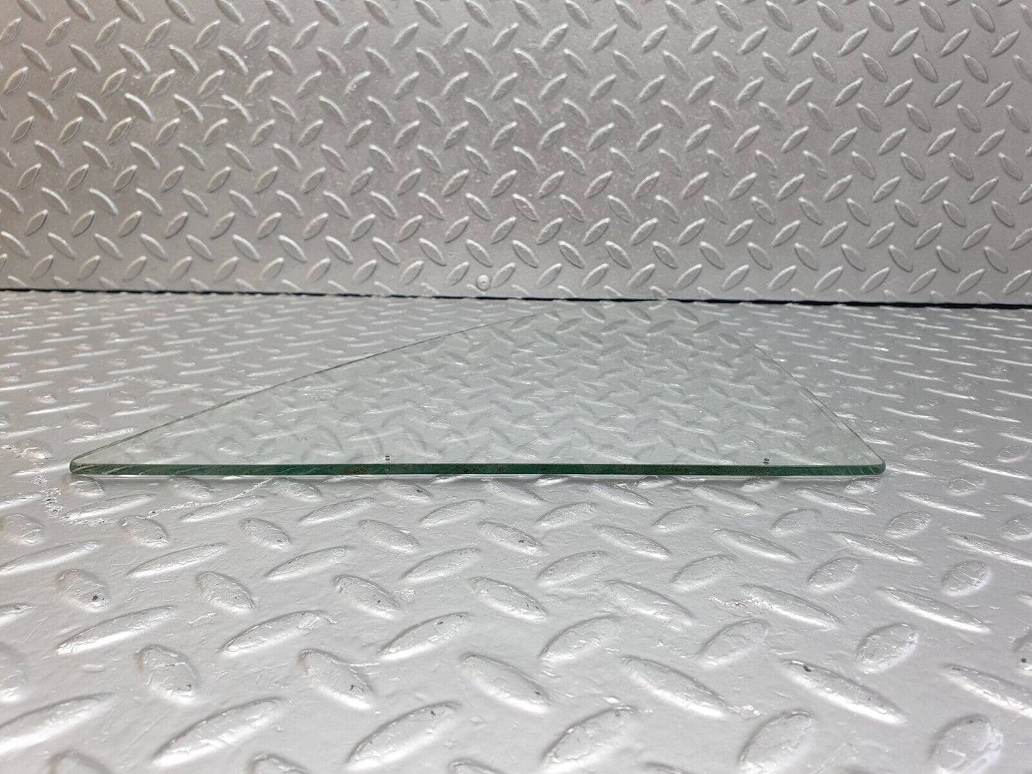 43223 Mercedes-Benz W108 280SE Rear Right Quarter Window Glass