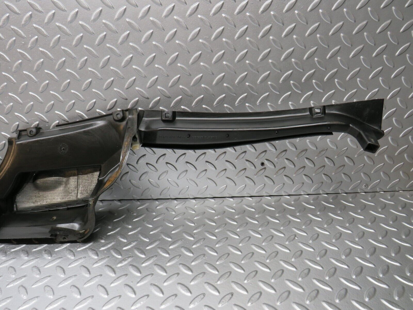30452 Mercedes-Benz W124 230E Wiper Mechanism Cover Panel 1246200978