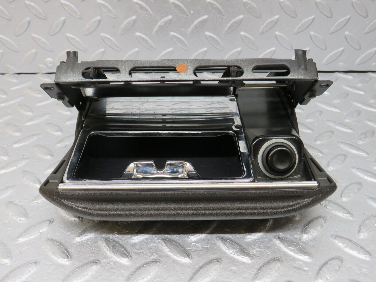36532 Mercedes-Benz W201 190E 2.0L Centre Console Ashtray Black