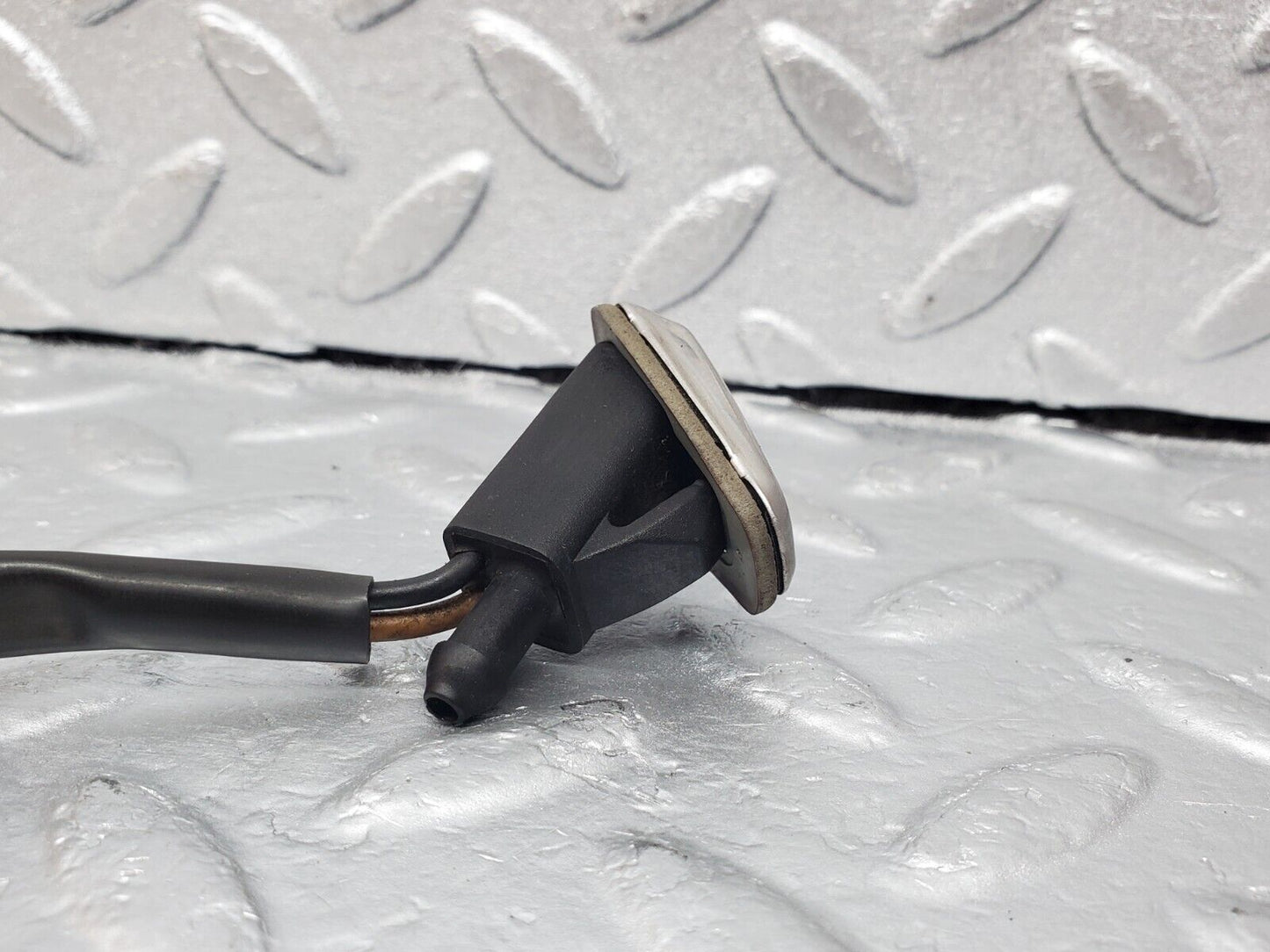 45731 Mercedes-Benz W126 420SE Windscreen Washer Nozzle