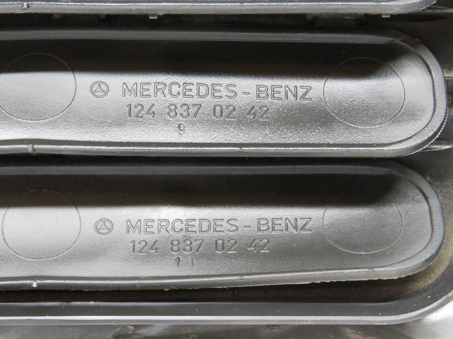 30374 Mercedes-Benz W124 230E Rear Air Intake Vent Left 1248370230