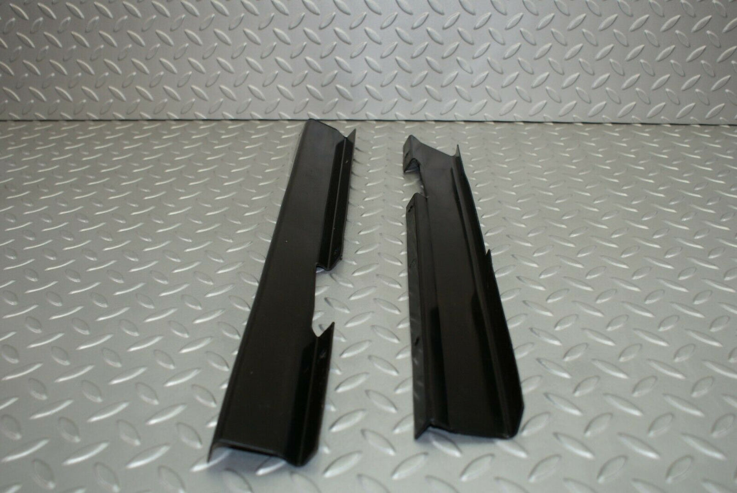 2988 Mercedes-Benz C123 280CE Coupe Cabel Chanel Cover Set 1238210936