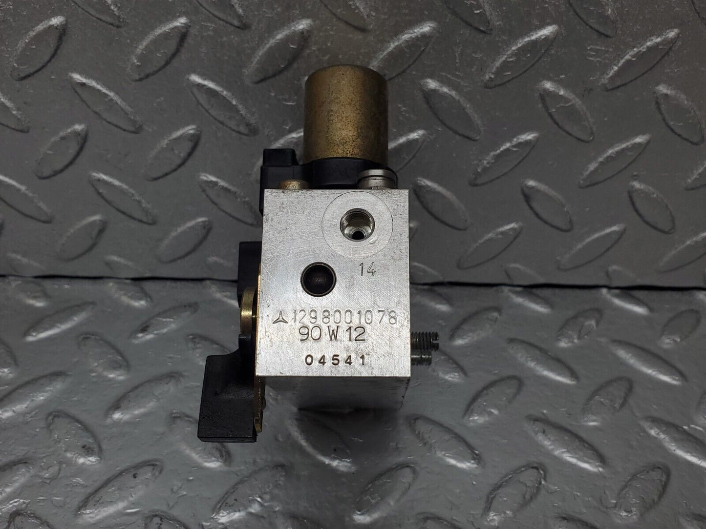 44976 Mercedes-Benz R129 300SL Coupe Roof Hydraulic Valve Block 1298001078