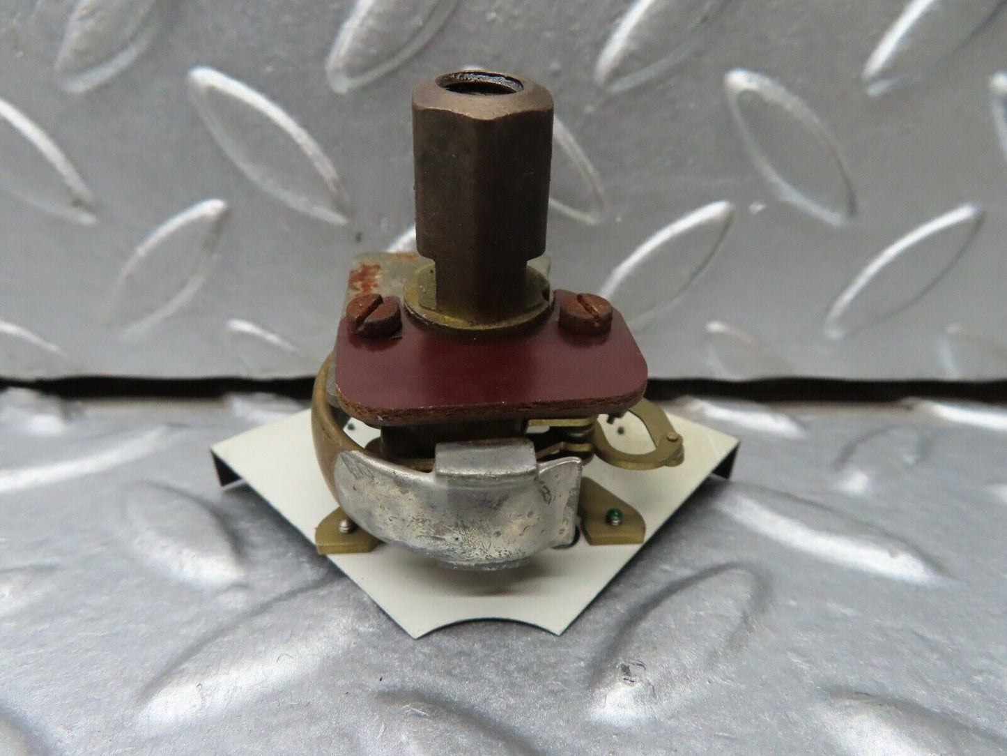 18348 Mercedes-Benz W115 Oil Pressure Gauge