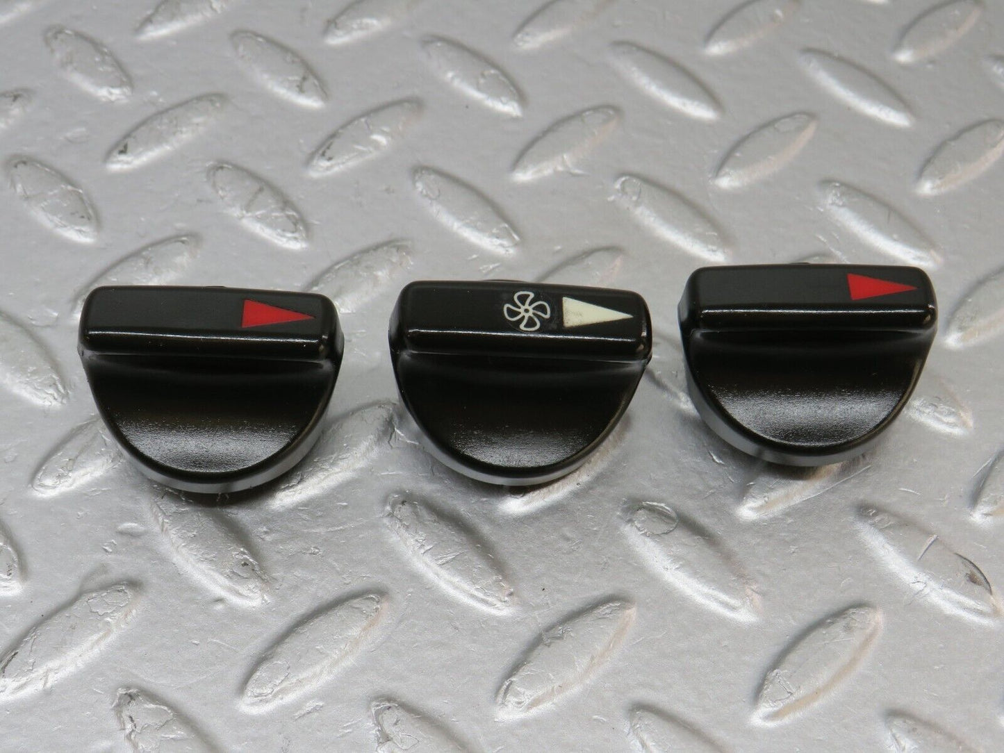 40573 Mercedes-Benz W123 300D Heater Control Knob Set