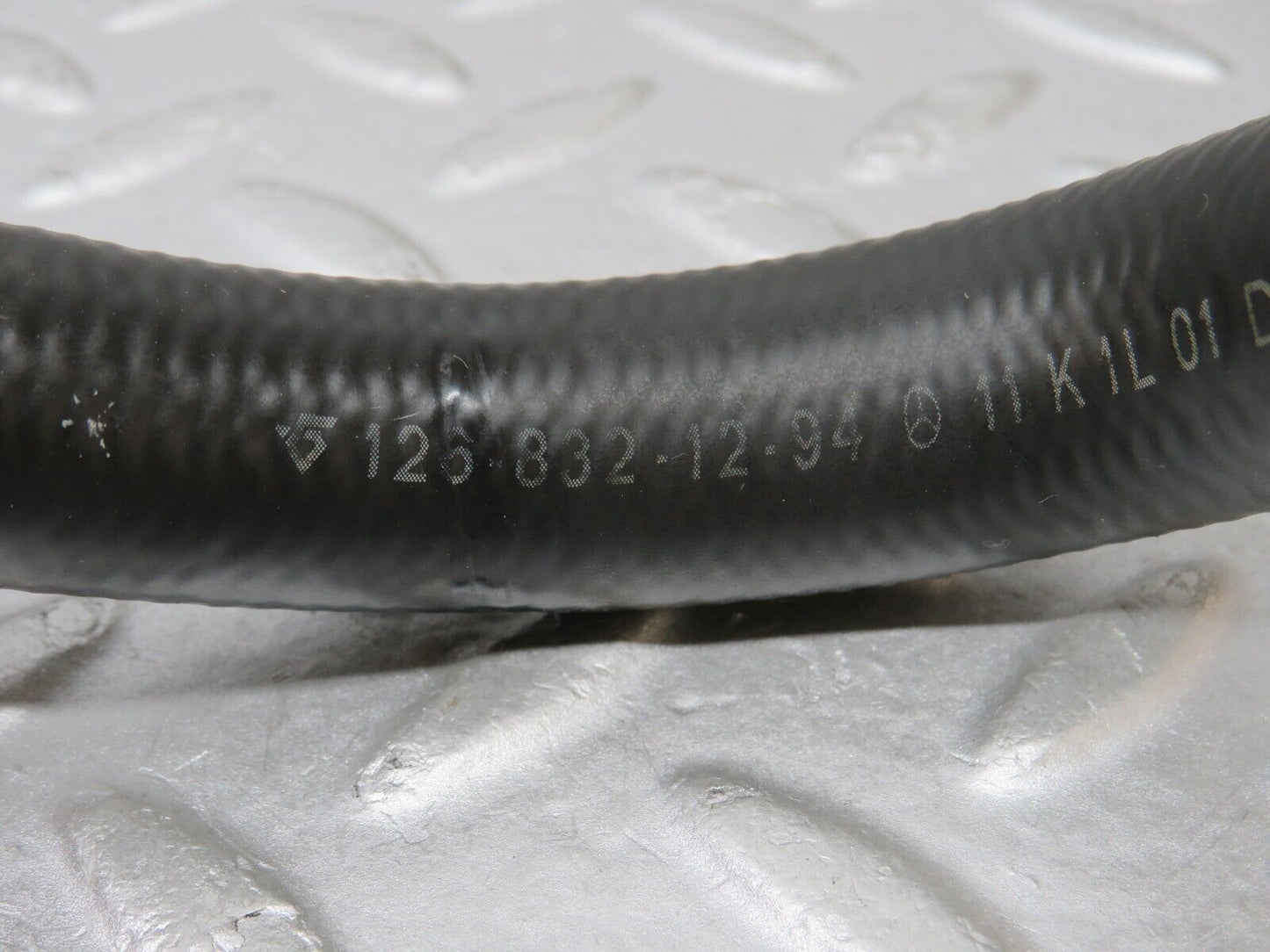 36282 Mercedes-Benz W126 420SE Heater Hose Pipe Set 1268320294 1268320394 1268321294