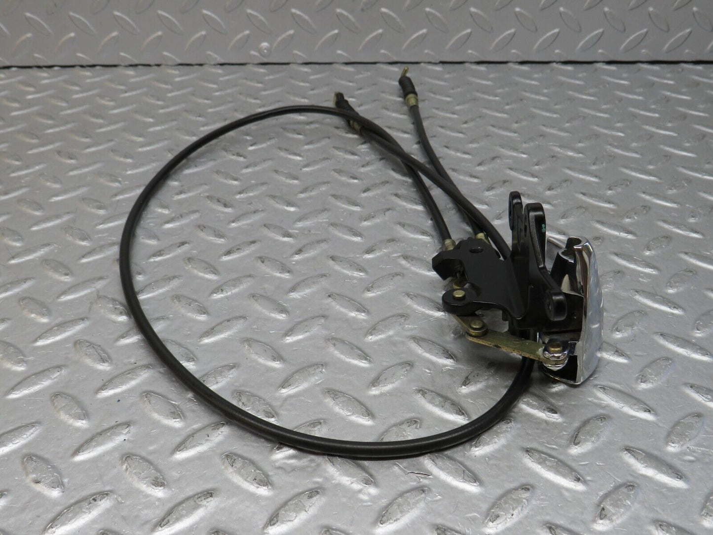 36841 Mercedes-Benz R129 300SL-24 Front Left Seat Release Handle Cable