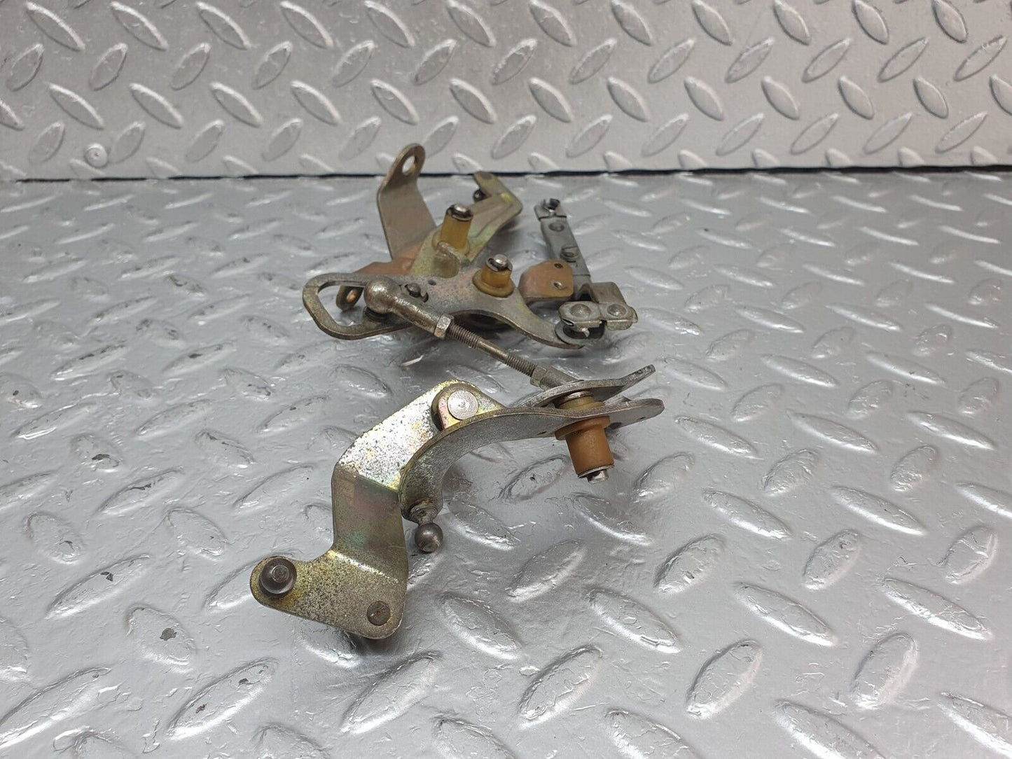 44037 Mercedes-Benz C123 230CE Coupe Throttle Linkage