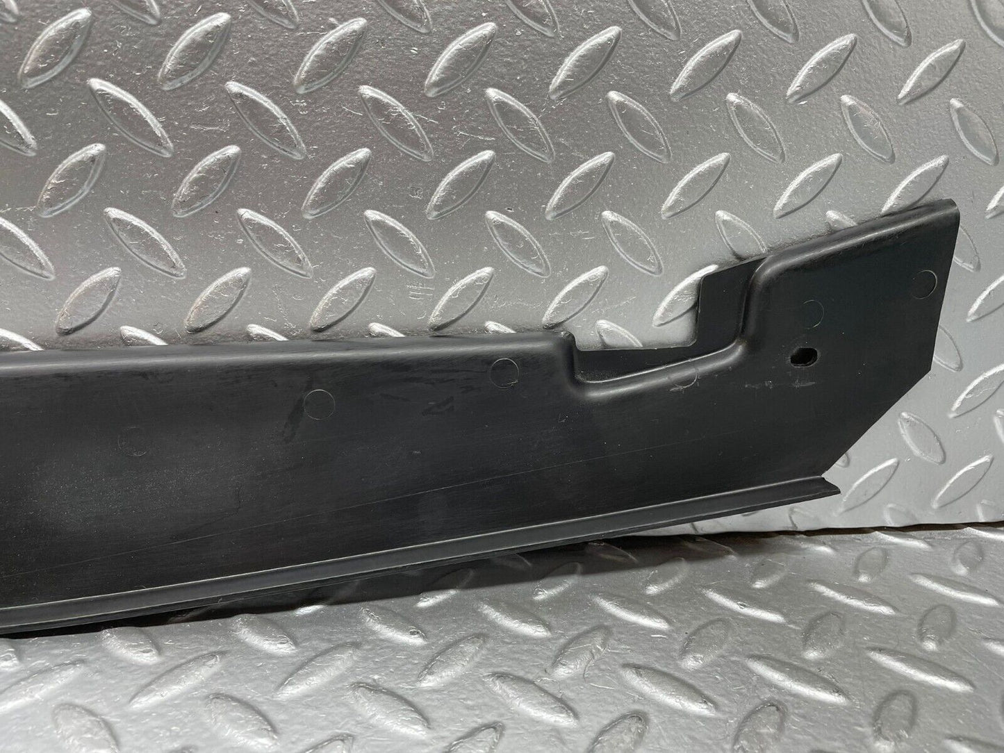 28575 Mercedes-Benz W123 230E Front Bumper Centre Filler Trim 1238853023