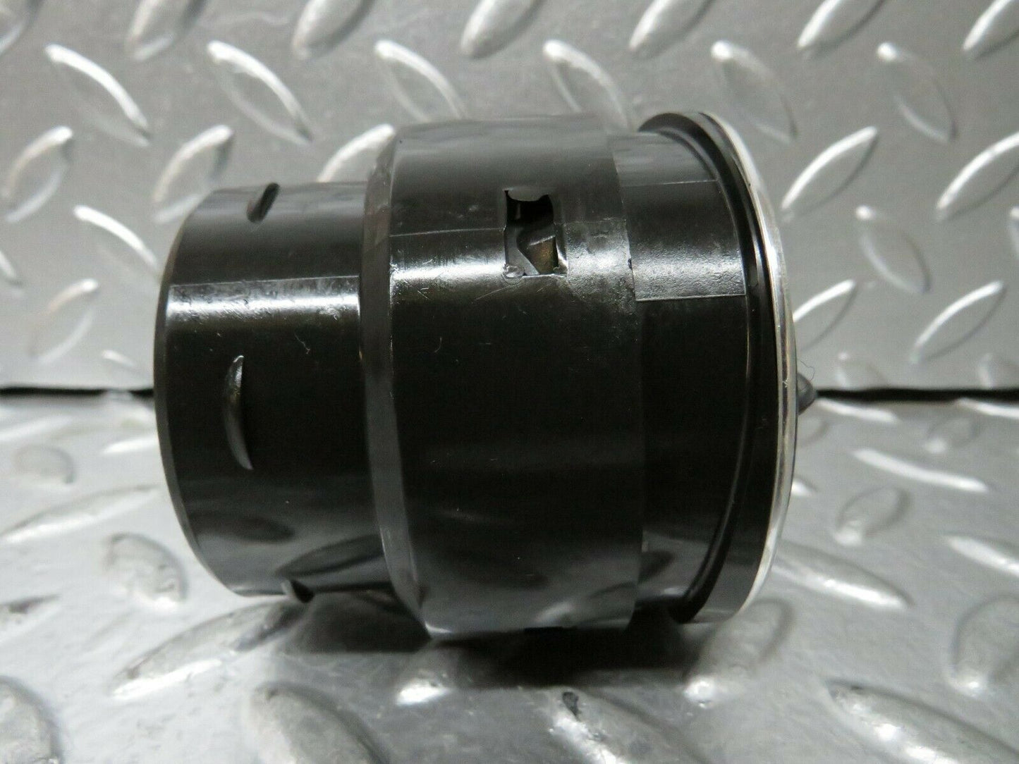 23774 Mercedes-Benz C107 450SLC Coupe Dashboard Air Vent