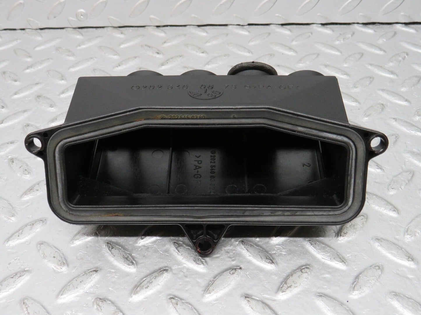 33410 Mercedes-Benz W202 C180 Grommet Rail Bracket 2025400673