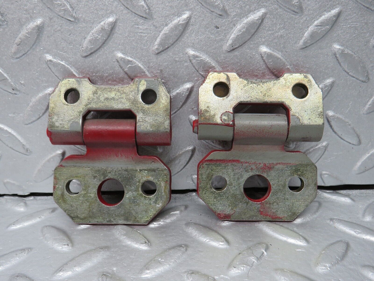 38801 Mercedes-Benz W201 190E 2.6L Door Hinge Left Side