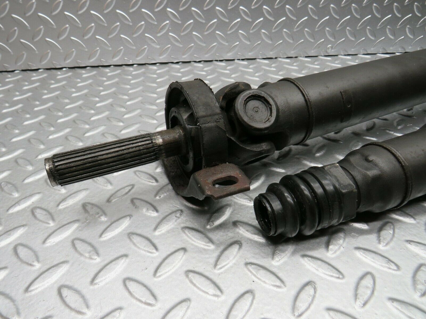 22537 Mercedes-Benz C124 E220 Coupe Cardan Shaft Prop Shaft