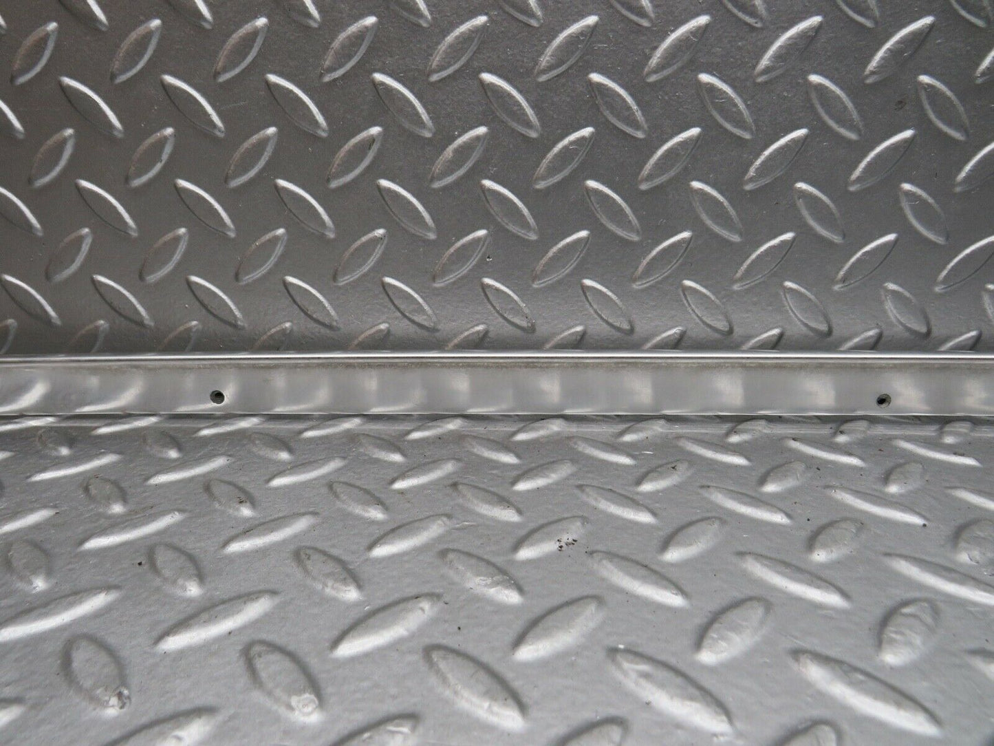 21808 Mercedes-Benz W126 300SE Roof Chrome Trim Left Side