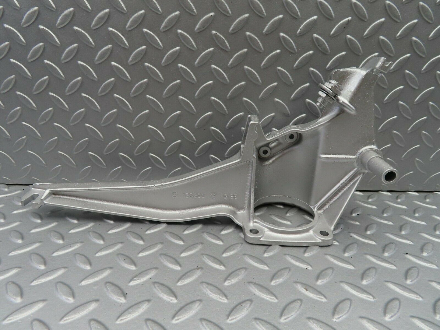 6401 Mercedes-Benz W126 380SE Brake Pedal Bracket 1262901819