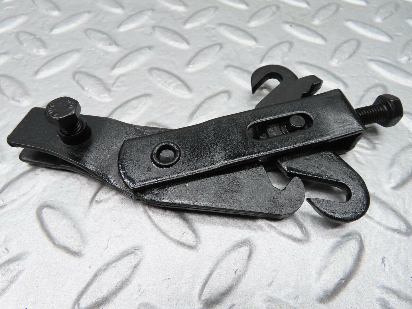 14806 Mercedes-Benz W201 190E Handbrake Adjusting Handbrake Regulator