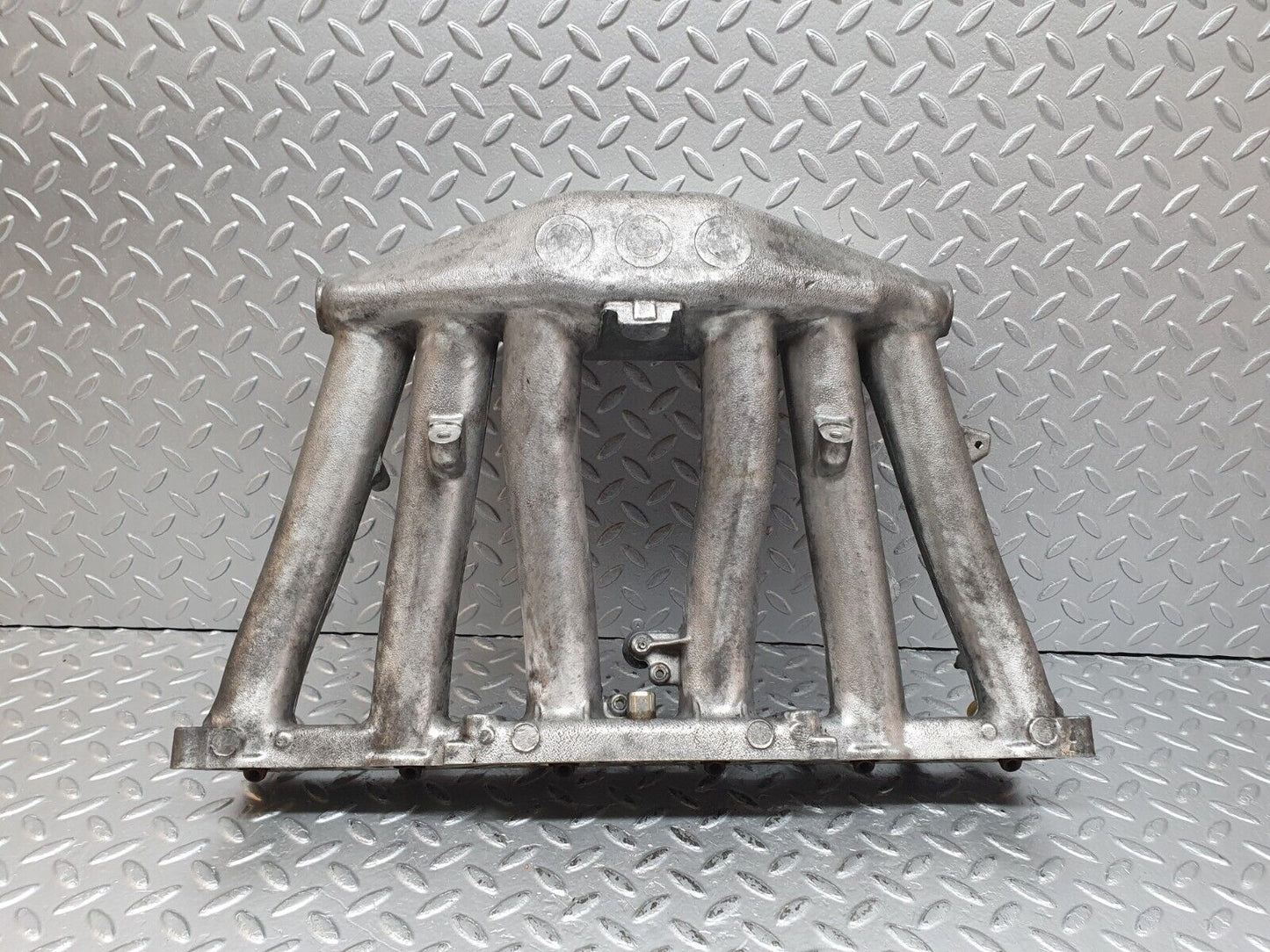 41222 Mercedes-Benz W126 300SE Intake Manifold 1031411601