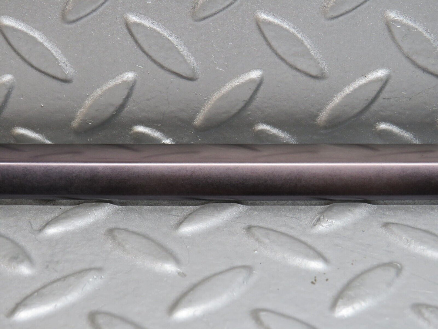37891 Mercedes-Benz A124 320E Cabriolet Left Door Window Moulding Trim