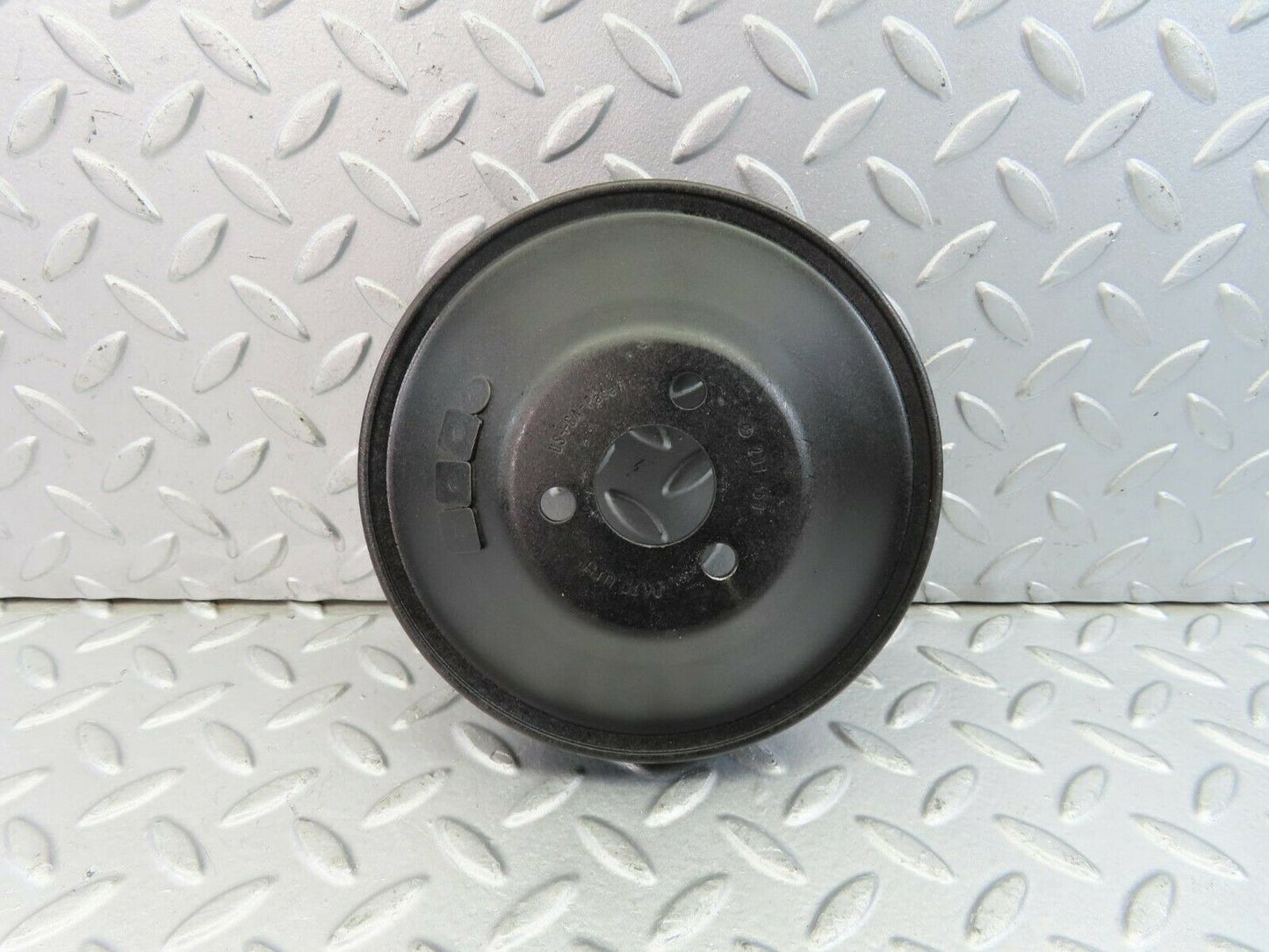 9084 Mercedes-Benz W201 Steering Pump Pulley 2014600479