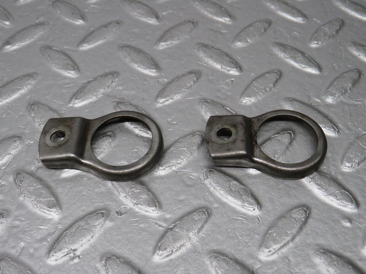 37566 Mercedes-Benz W109 300SEL Fuel Injector Bracket