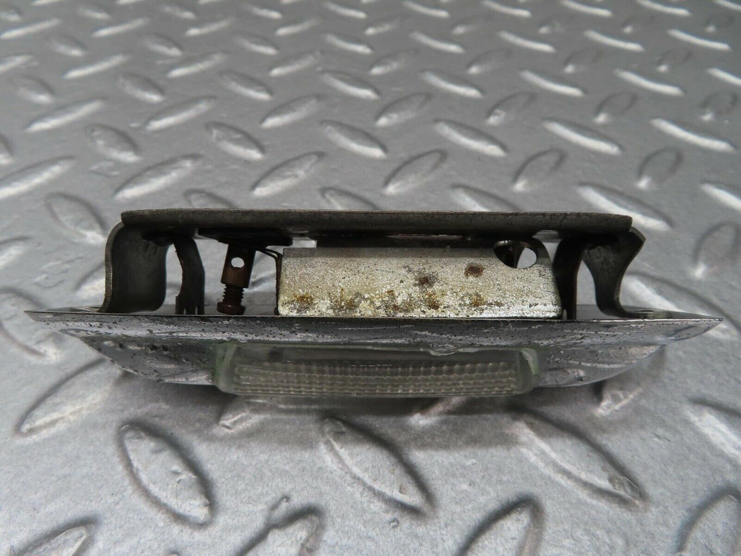 12805 Mercedes-Benz W111 220SE Rear Dome Light