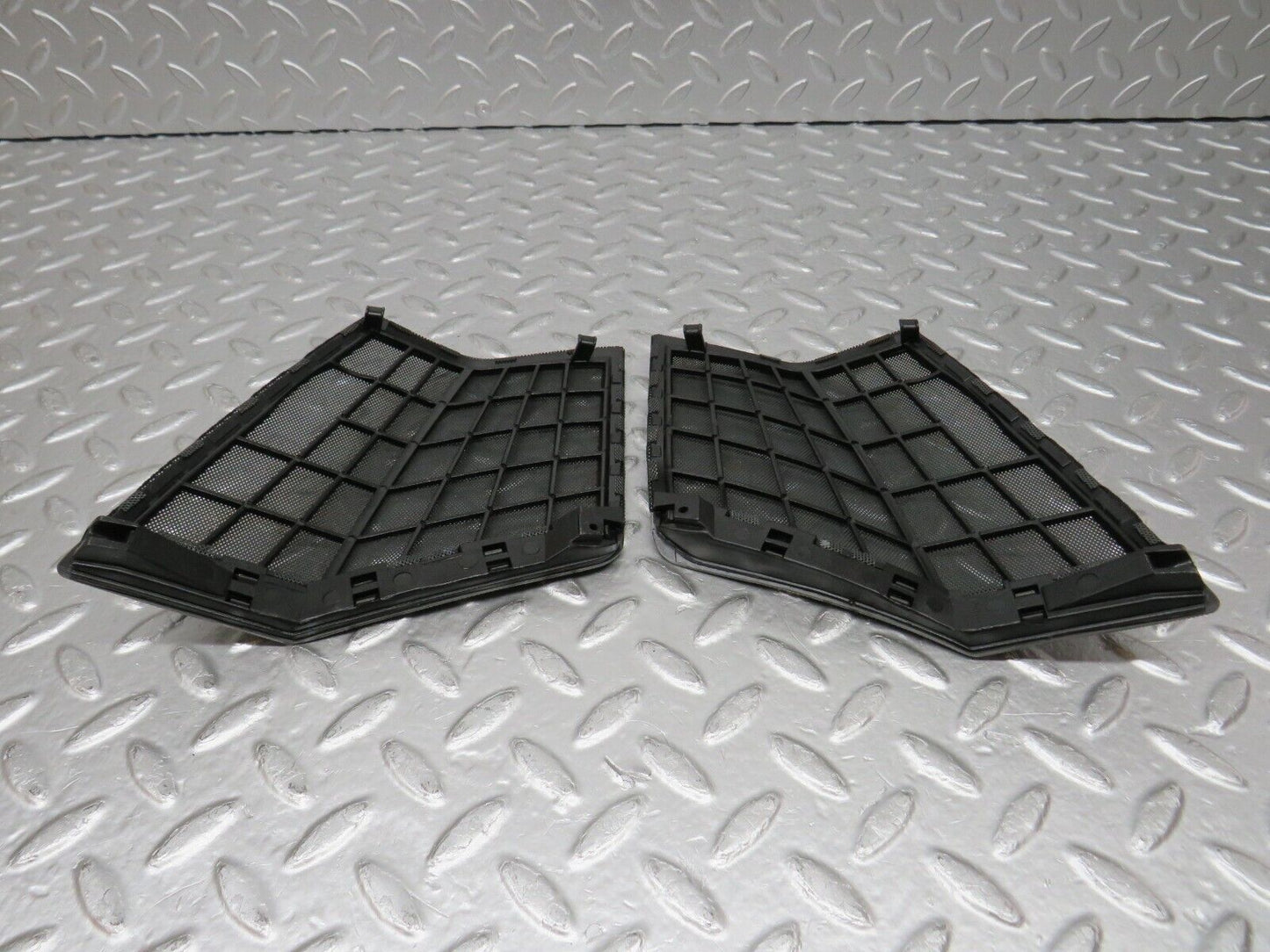 32493 Mercedes-Benz S124 300TE Wagon Dashboard Speaker Cover Pair