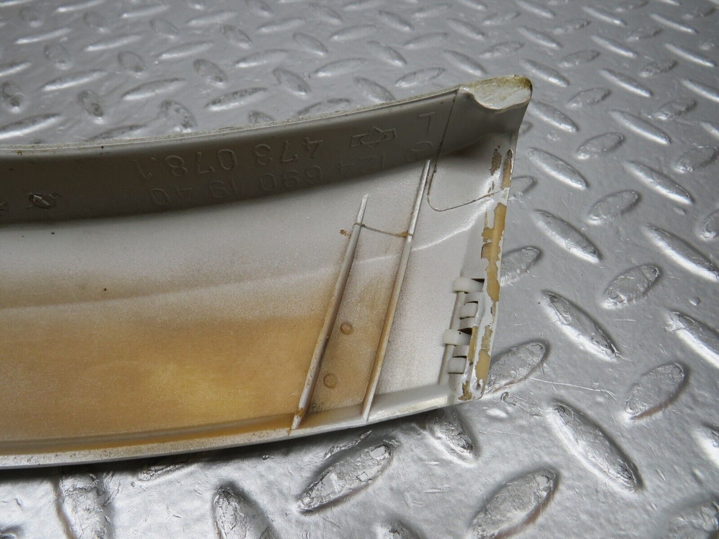30406 Mercedes-Benz W124 230E Rear Left Fender Wing Lower Moulding Trim 1246901940