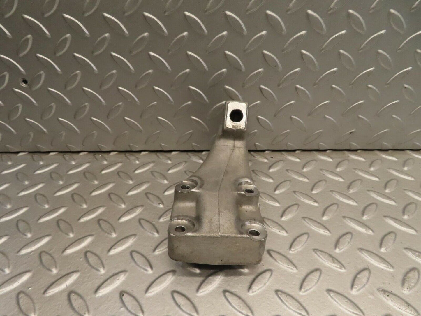 11745 Mercedes-Benz R107 450SL Engine Mount Bracket Right 1162234704