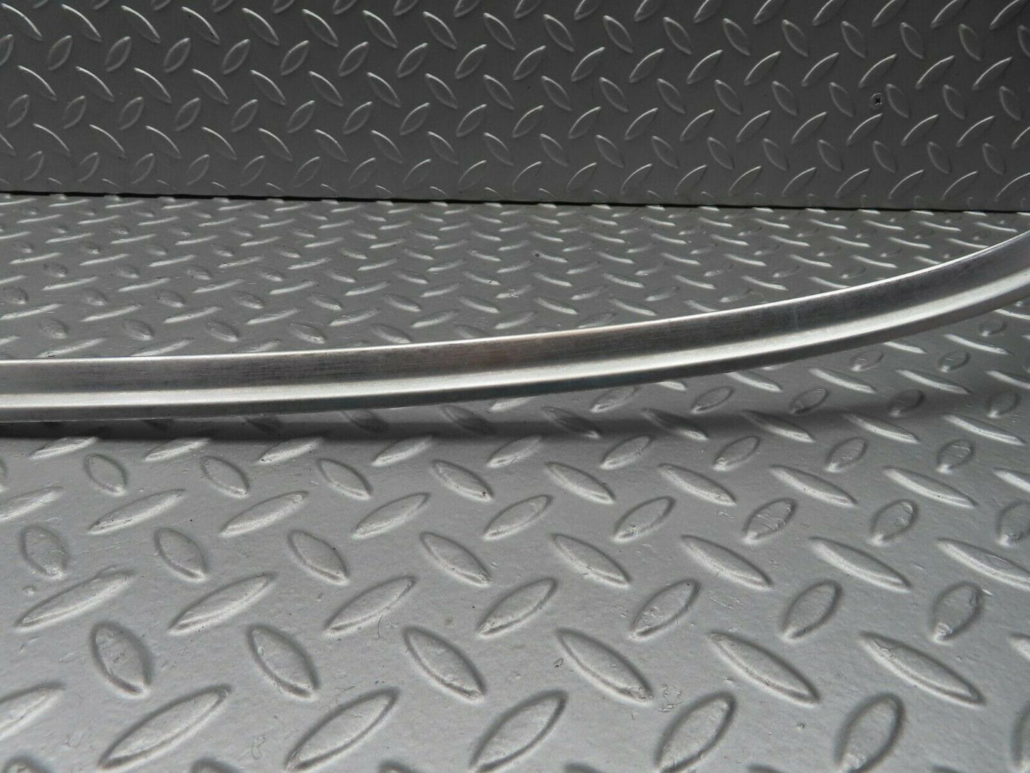 10142 Mercedes-Benz C123 230CE Coupe Rear Windscreen Chrome Trim