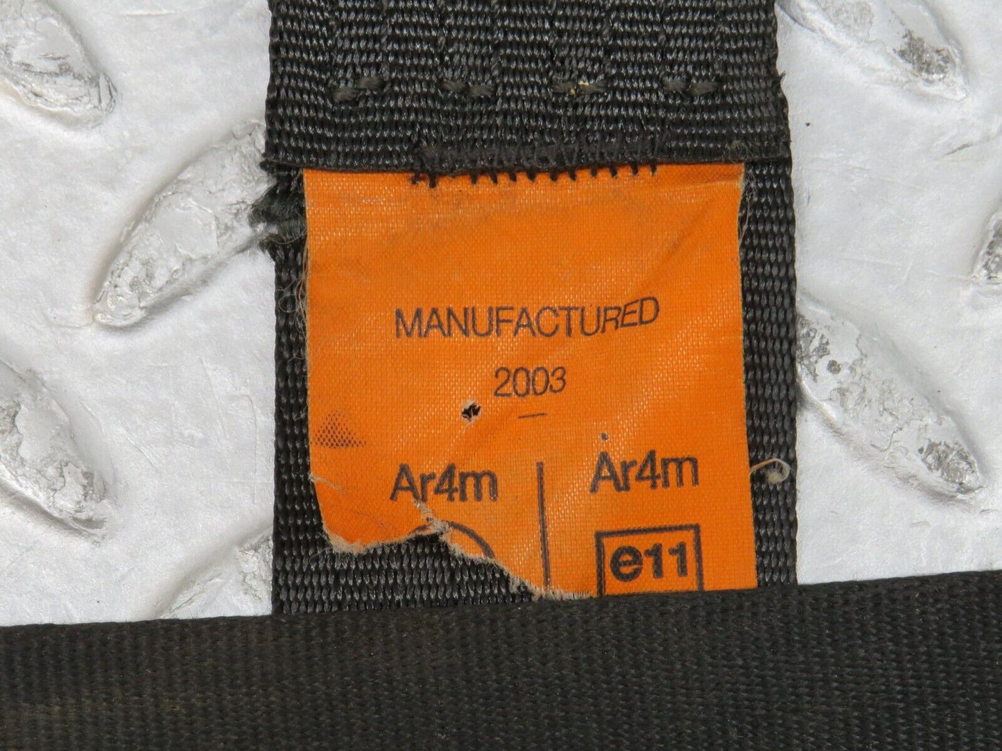 37404 Mercedes-Benz W109 300SEL Rear Seat Belt Set With Buckles