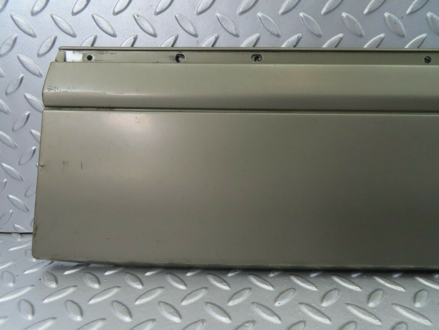 8877 Mercedes-Benz W126 Front Right Door Moulding 1266903840