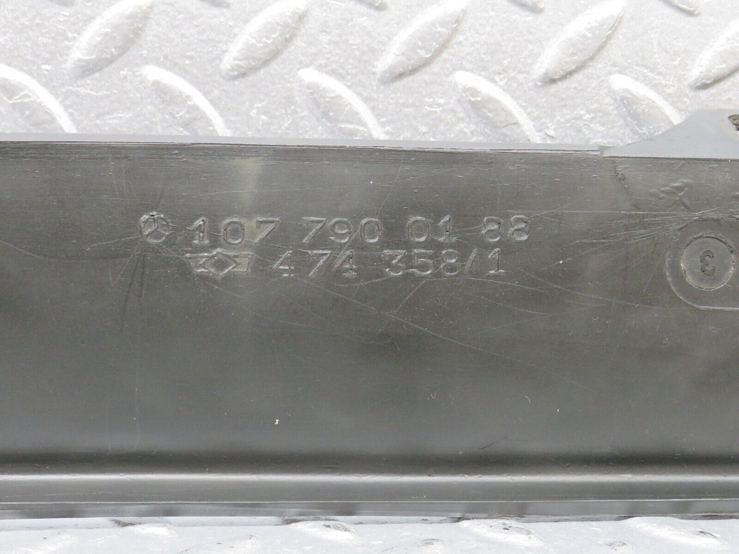 40085 Mercedes-Benz R107 350SL Front Plastic Grill Spoiler 1077900188