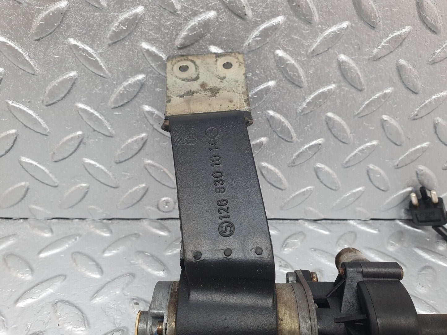 43681 Mercedes-Benz C126 380SEC Coupe Auxiliary Heating Water Pump 1268301014