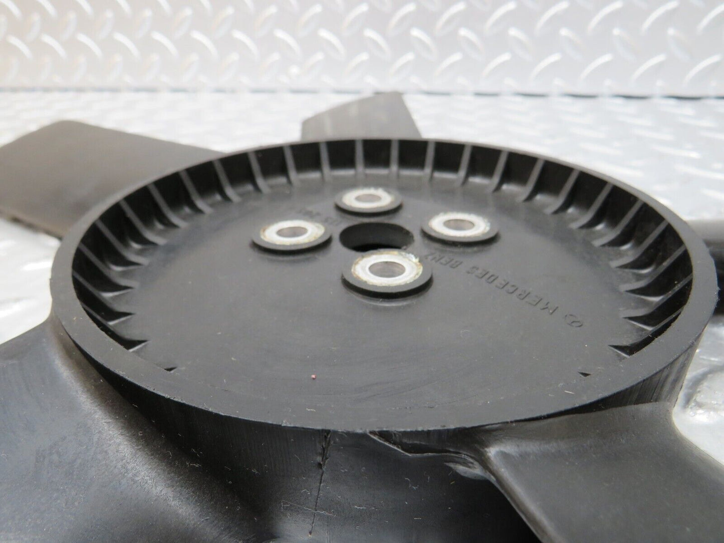 26963 Mercedes-Benz W123 240D Engine Cooling Fan 1152050406
