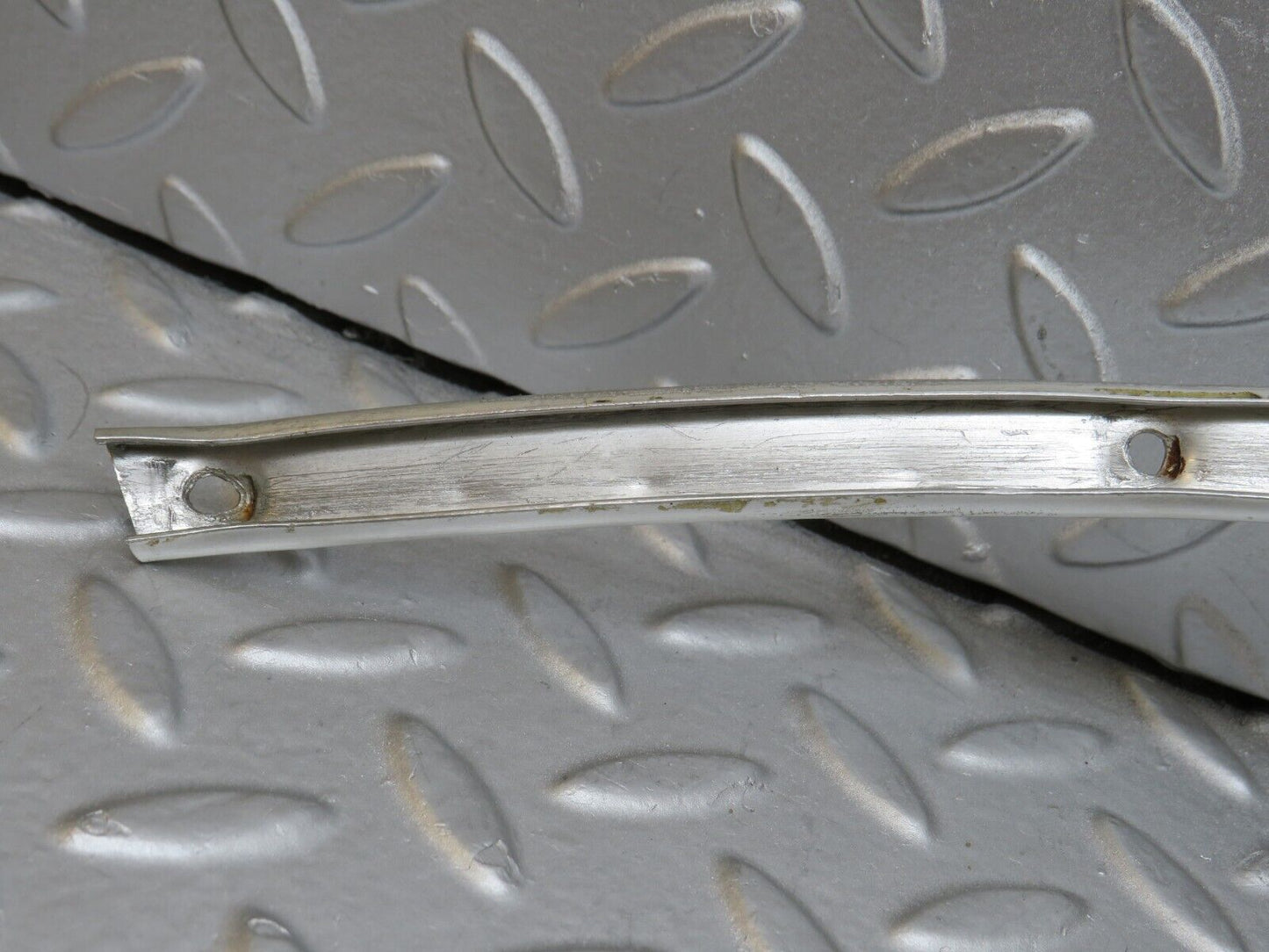 35623 Mercedes-Benz R107 280SL Hardtop Interior Roof Chrome