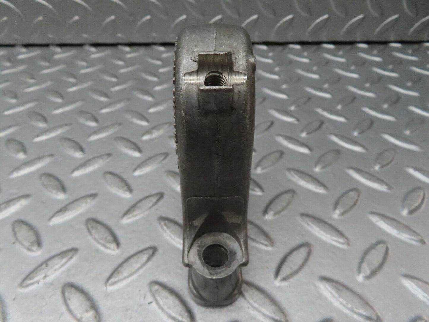 17727 Mercedes-Benz W116 450SEL Camshaft Tower Bearing 1160514312