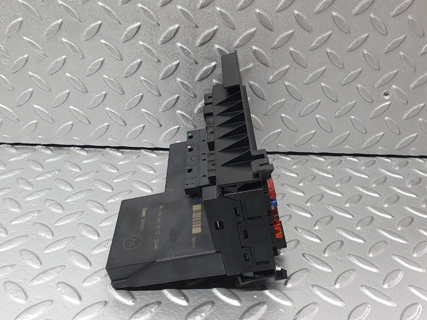 41815 Mercedes-Benz W202 C200 Relay Box Fuse Box 0095455632 0025451901 2085450340