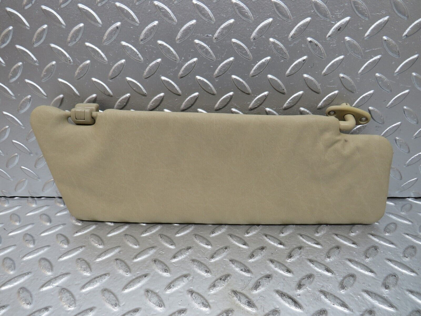 27529 Mercedes-Benz S124 300TE Wagon Sun Visor Right Side