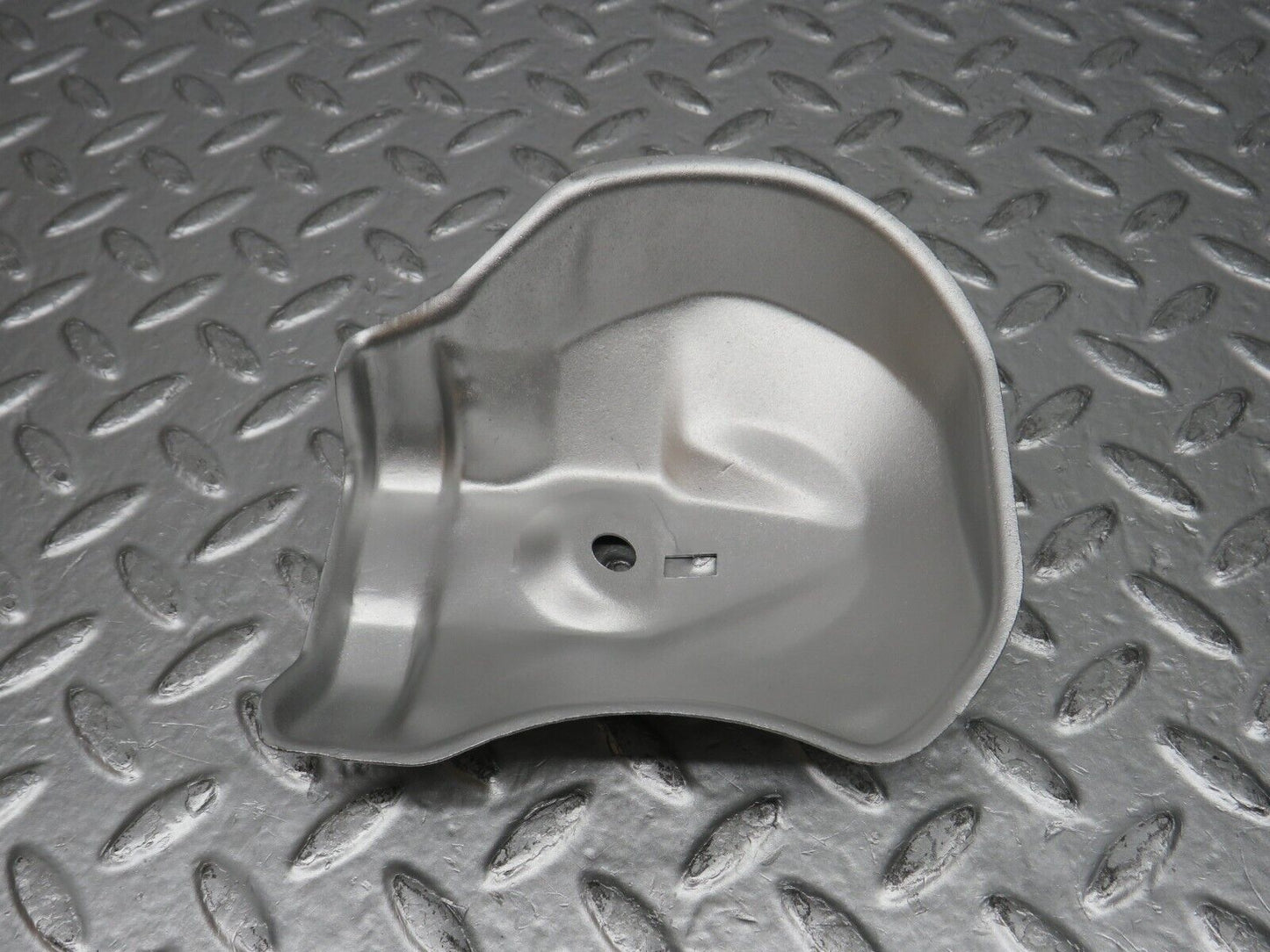 31656 Mercedes-Benz W201 190LE 1.8L Engine Mount Bracket Heat Shield