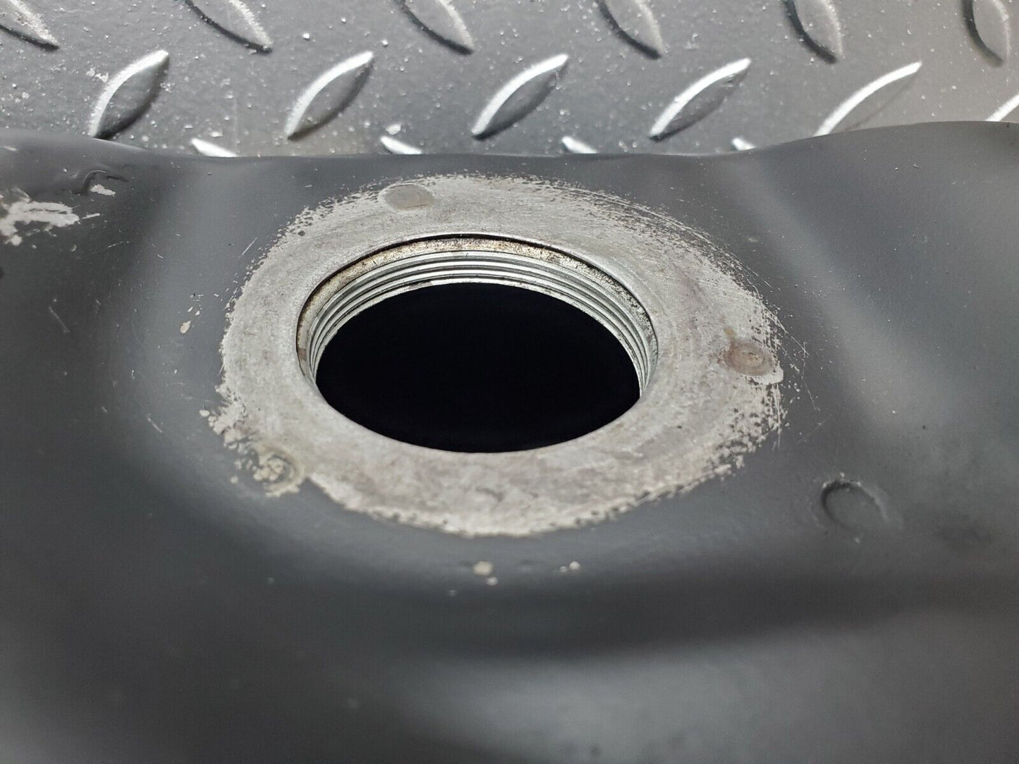 44441 Mercedes-Benz W123 280E Fuel Tank