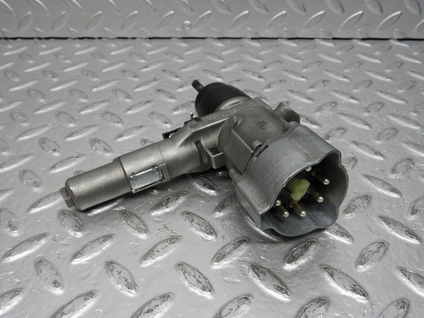 31513 Mercedes-Benz S124 300TE Wagon Steering Lock Ignition Switch With Key