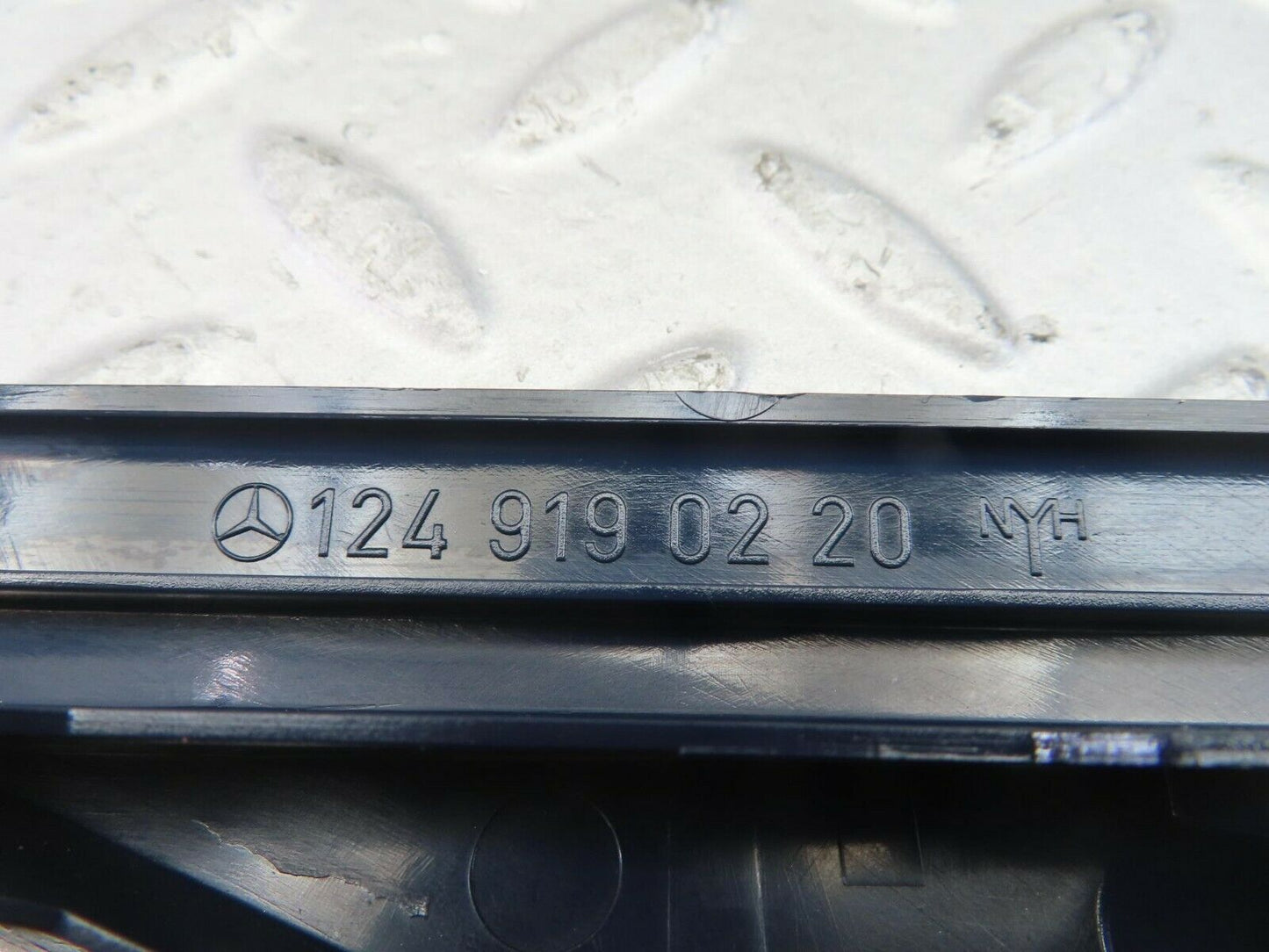 10330 Mercedes-Benz W201 190E Front Right Seat Cover 1249190220