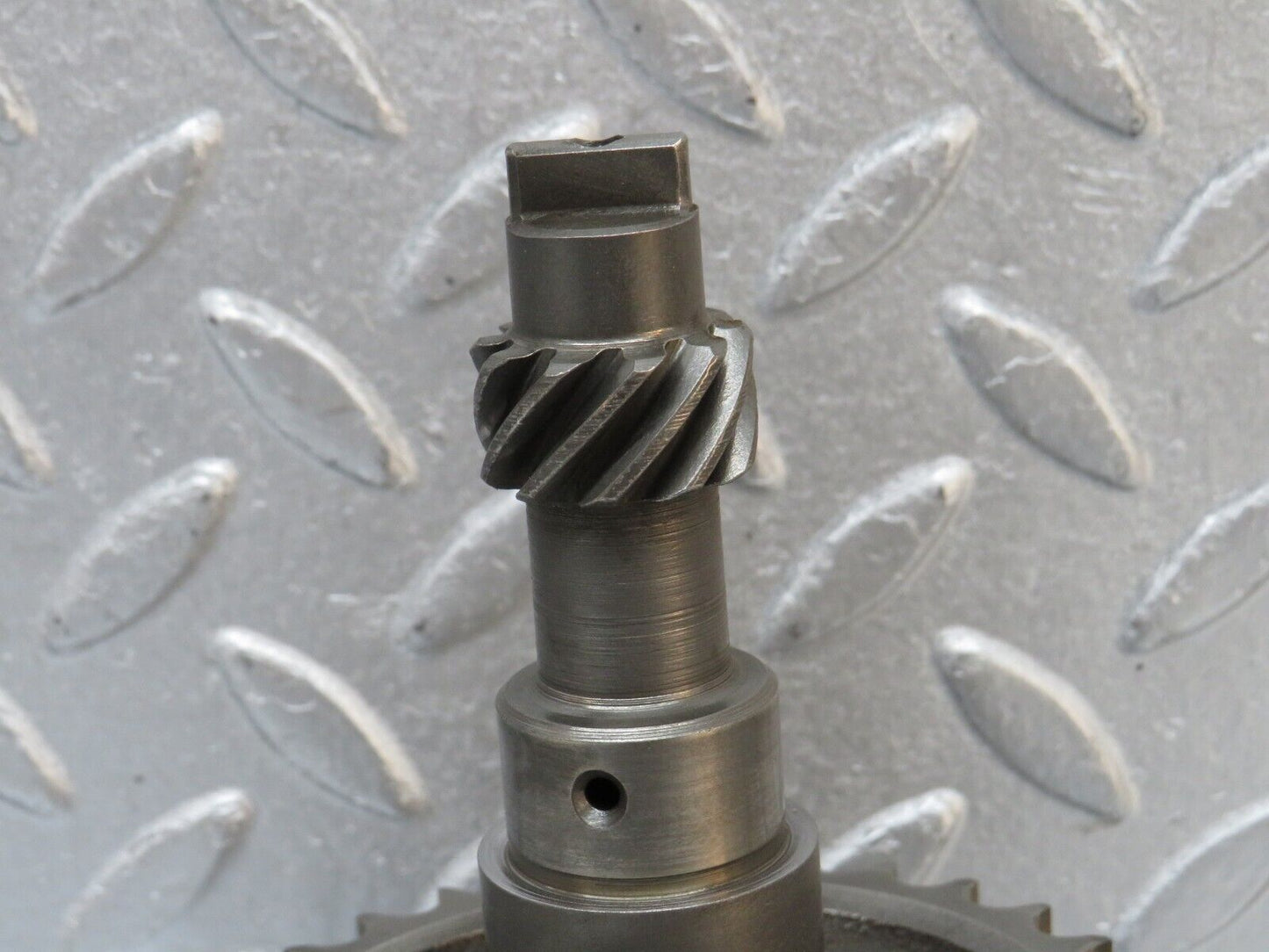 39935 Mercedes-Benz R107 350SL Camshaft Intermediate Timing Gear 1161570414