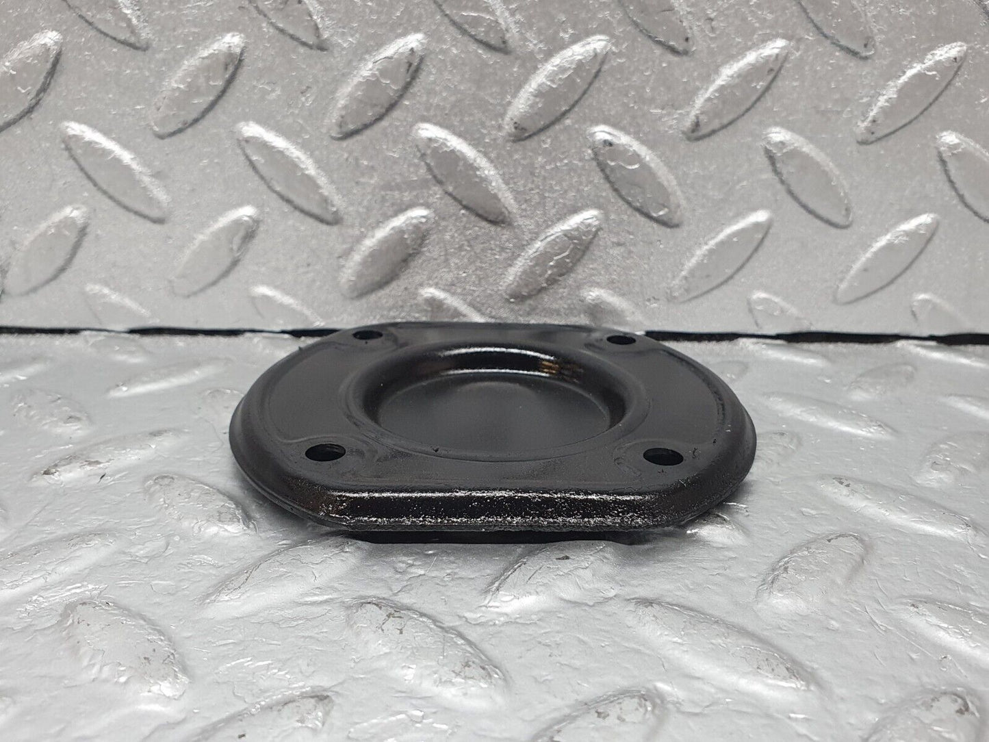 44169 Mercedes-Benz C123 230CE Coupe Camshaft Access Cover Plate