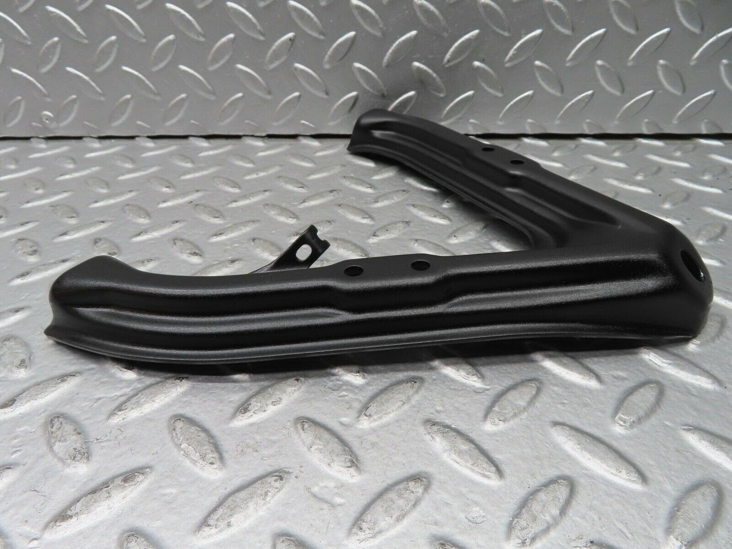 21288 Mercedes-Benz W123 230E Air Intake Manifold Bracket